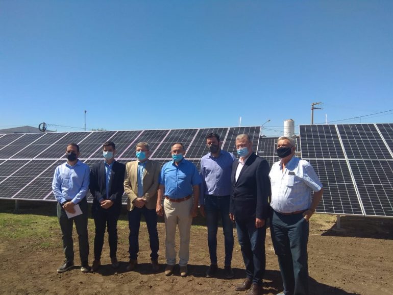 Oncativo: se inauguró el Parque Solar Comunitario para generar energía limpia