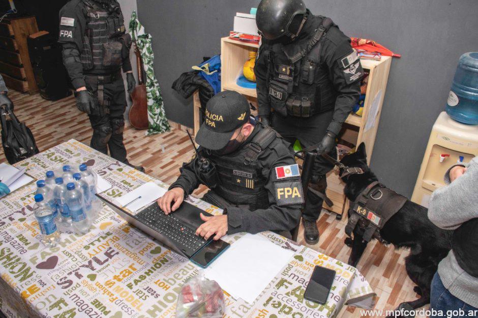 BARRIO MARQUÉS DE SOBREMONTE: FPA DESARTICULÓ CUATRO KIOSCOS DE DROGAS EN UNA MISMA CUADRA. CINCO DETENIDOS