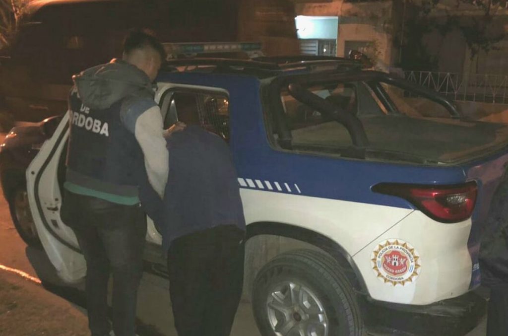 Detienen a cuatro personas y encuentran el celular del funcionario asesinado en Vila María