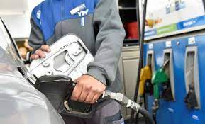 Otra vez suben los combustibles: aumentarán el GNC y la nafta este fin de semana