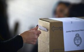 La Justicia Electoral de Córdoba está convocando a los ciudadanos para completar la lista de autoridades de mesa