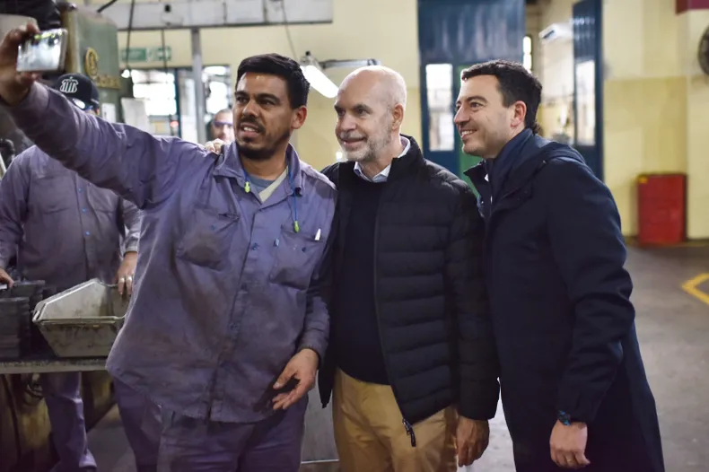 Rodriguez Larreta junto a De Loredo